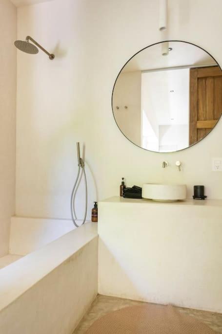 Casa Areca, Awarded Architectural Villa Located In A Secured Gated Community, With Concierge Services Tulum Exterior photo
